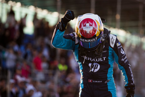 2016/2017 FIA Formula E Championship.
Marrakesh ePrix, Circuit International Automobile Moulay El Hassan, Marrakesh, Morocco.
Sebastien Buemi (SUI), Renault e.Dams, Spark-Renault, Renault Z.E 16.
Saturday 12 November 2016.
Photo: Sam Bloxham/LAT/Formula E
ref: Digital Image _SBB7622 2016/2017 FIA Formula E Championship.
Marrakesh ePrix, Circuit International Automobile Moulay El Hassan, Marrakesh, Morocco.
Sebastien Buemi (SUI), Renault e.Dams, Spark-Renault, Renault Z.E 16.
Saturday 12 November 2016.
Photo: Sam Bloxham/LAT/Formula E
ref: Digital Image _SBB7622
