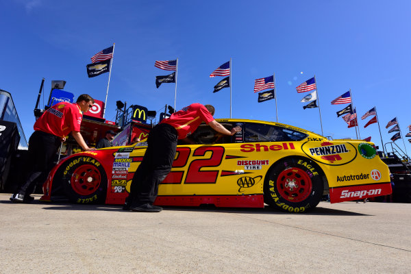 2017 Monster Energy NASCAR Cup Series
O'Reilly Auto Parts 500
Texas Motor Speedway, Fort Worth, TX USA
Friday 7 April 2017
Joey Logano
World Copyright: Logan Whitton/LAT Images
ref: Digital Image 17TEX1LW0789 2017 Monster Energy NASCAR Cup Series
O'Reilly Auto Parts 500
Texas Motor Speedway, Fort Worth, TX USA
Friday 7 April 2017
Joey Logano
World Copyright: Logan Whitton/LAT Images
ref: Digital Image 17TEX1LW0789
