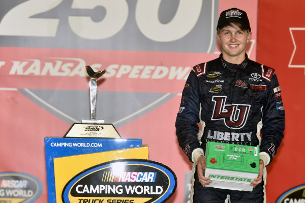 5-6 May, 2016, Kansas City, Kansas USA
William Byron celebrates his win in Victory Lane
? 2016, Nigel Kinrade
LAT Photo USA 5-6 May, 2016, Kansas City, Kansas USA
William Byron celebrates his win in Victory Lane
? 2016, Nigel Kinrade
LAT Photo USA