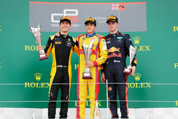 2017 GP3 Series Round 3.
Silverstone, Northamptonshire, UK.
Giuliano Alesi (FRA, Trident). Jack Aitken (GBR, ART Grand Prix). and Niko Kari (FIN, Arden International).
Sunday 16 July 2017
Photo: Zak Mauger/GP3 Series Media Service.
ref: Digital Image _56I0234 2017 GP3 Series Round 3.
Silverstone, Northamptonshire, UK.
Giuliano Alesi (FRA, Trident). Jack Aitken (GBR, ART Grand Prix). and Niko Kari (FIN, Arden International).
Sunday 16 July 2017
Photo: Zak Mauger/GP3 Series Media Service.
ref: Digital Image _56I0234