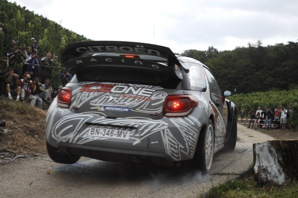 Kimi Raikkonen (FIN), Citroen DS3 WRC, on stage 16.
World Rally Championship, Rd9, ADAC Rally Deutschland, Trier, Germany. Day Three, Sunday 21 August 2011.
Kimi Raikkonen (FIN), Citroen DS3 WRC, on stage 16.
World Rally Championship, Rd9, ADAC Rally Deutschland, Trier, Germany. Day Three, Sunday 21 August 2011.